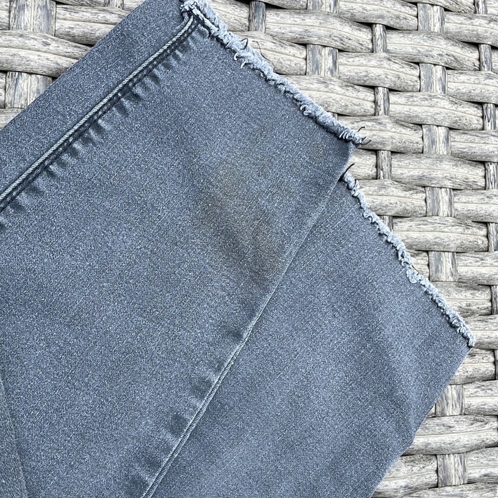 Bullhead Hi-Rise Ripped Skinny Jean - Picture 2 of 6